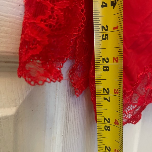 Victoria’s Secret Satin And Lace Embellished Cupped Mini Slip 34D - Picture 2 of 10